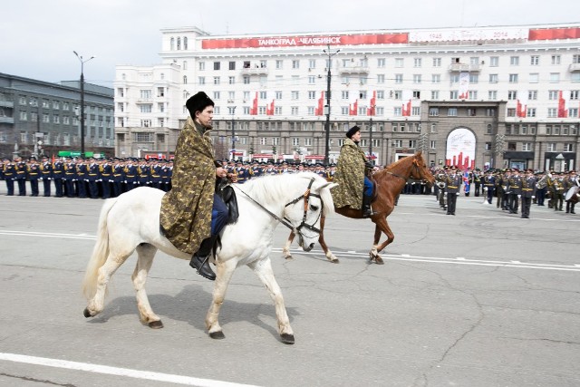 На площади Революции в Челябинске прошел Парад Победы (ФОТО)