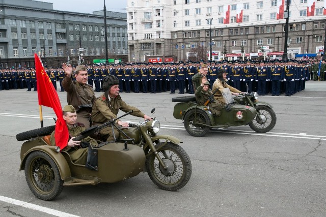 На площади Революции в Челябинске прошел Парад Победы (ФОТО)