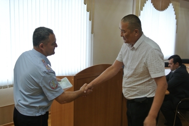 Жилищные сертификаты получили пенсионеры МВД Челябинской области. Ветераны полиции стали участниками целевой программы «Жилище».