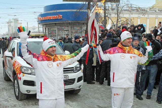 Олимпийский огонь пронесли по Челябинску